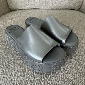 Melissa x Marc Jacobs Becky Platform Slide Sandals (NWOT)